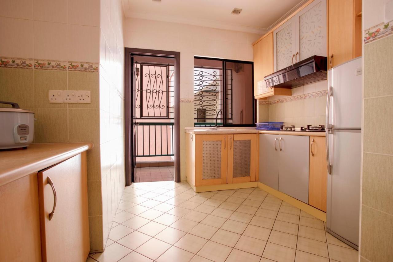Marina Court Kota Kinabalu-Stay And Get Cash Rebate מראה חיצוני תמונה